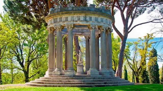 El Parque del Capricho, del s. XVIII está en Alameda de Osuna. (Foto: Civitatis).