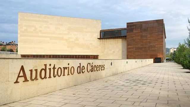 Cáceres, una visita imprescindible para todos. (Foto: Envato)