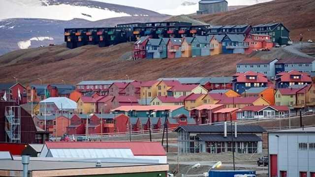 Cuando una persona fallece en Svalbard, solo hay una opción. (Foto: Envato)